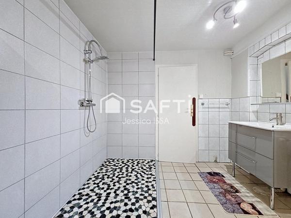 Maison semi-mitoyenne