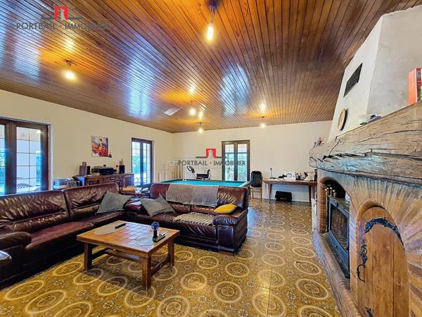 Maison de 161 m² sur terrain de 2 112 m² avec piscine – Saint-Yzan-de-Soudiac