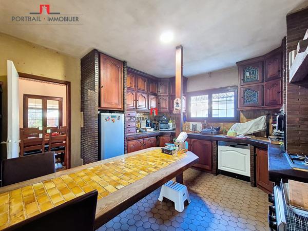 Maison de 161 m² sur terrain de 2 112 m² avec piscine – Saint-Yzan-de-Soudiac