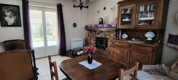 Ensemble immobilier avec double accès et beau potentiel d'am