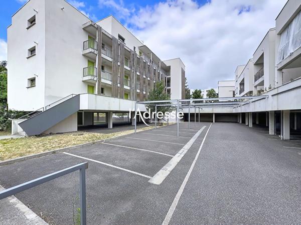 Exclusivité l'Adresse Immobilier - Colomiers - Appartement T3 Duplex de 65m² avec terrasse de 13.90m²et parking Couvert