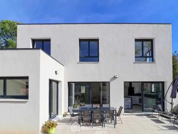 Villas 141 m² à Marseille 13009