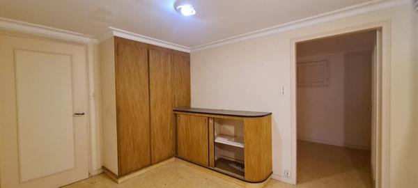 Maison Gorges Centre 8 P . 4 Chs . 174.34 M² . T 575 M² . Garage . Cave . Balcon
