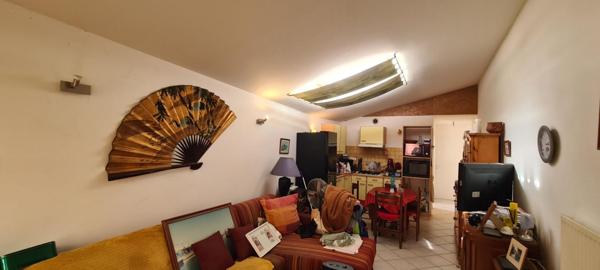 Maison Gorges Centre 8 P . 4 Chs . 174.34 M² . T 575 M² . Garage . Cave . Balcon