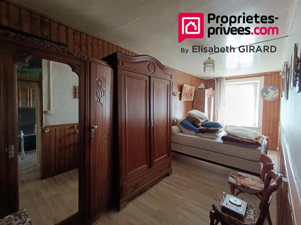 GRANFONTAINE- Maison ancienne à rénover entièrement- 3-4 pièces 80 m2 de plain-pied et combles exploitables