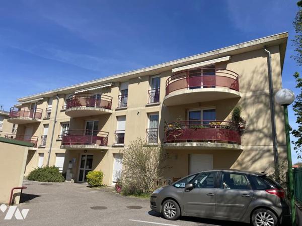 appartement de type f3 avec terrasse et garage