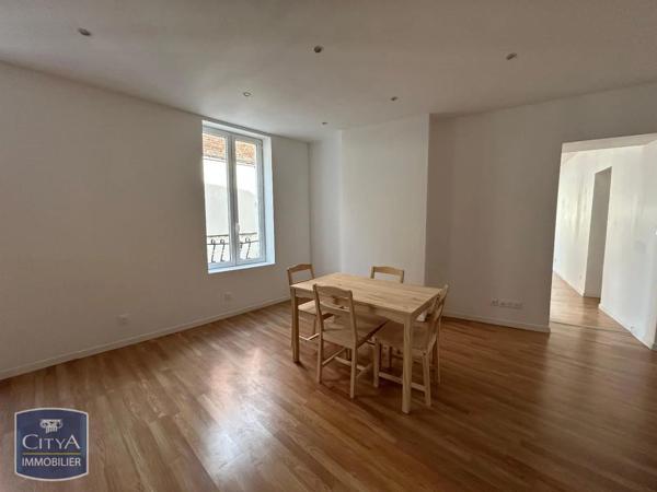 Appartement à louer 3 pièces 85.83m² Saint-Quentin (02100)