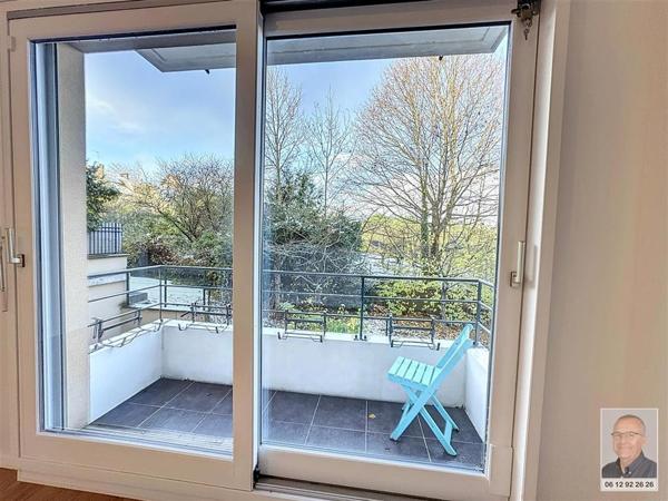 SUPERBE APPARTEMENT 2 PIÈCES AVEC BALCON & PARKING À 5 MIN GARE RER