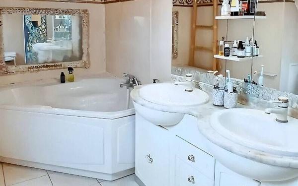 Maison à vendre    6 pièces • 105 m2 Roissy-en-Brie