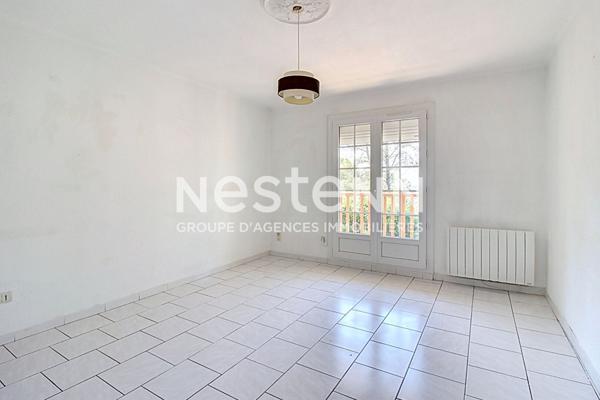 À VENDRE DRAGUIGNAN- Appartement T2 avec vue dégagée et place de parking