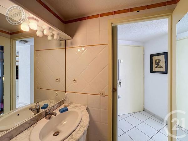 Appartement F3 à vendre  3 pièces - 49,21 m 2   LE BARCARES  - 66