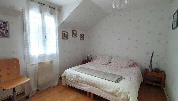 Maison - 6 pièces - 151 m²