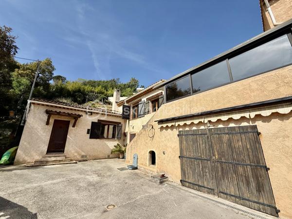 Maison de 220 m²