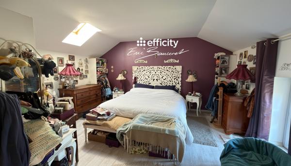 Maison
         9 pièces
        - 235 m² 370 000 € *