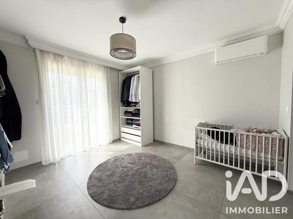 Maison à vendre 5 pièces 175 m² Vaux-le-Pénil