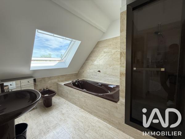 Maison à vendre 5 pièces 175 m² Vaux-le-Pénil