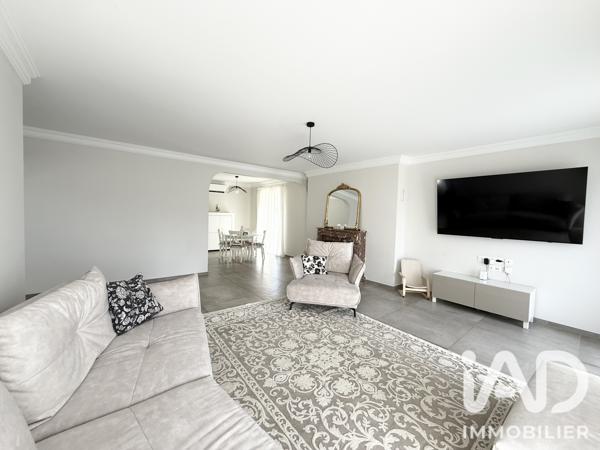 Maison à vendre 5 pièces 175 m² Vaux-le-Pénil