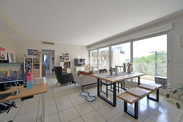 Parking + parking + appartement