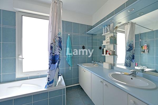 Parking + parking + appartement