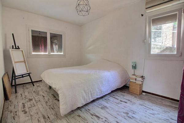 Maison La Valette 2 appartements beau terrain avec piscine