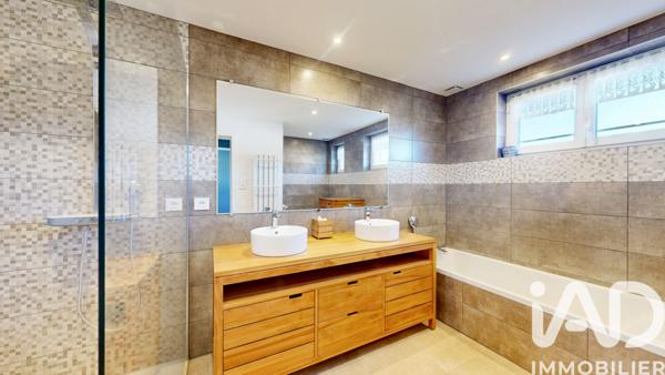 Maison à vendre 7 pièces 220 m² Saint-Orens-de-Gameville