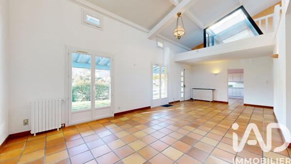 Maison à vendre 7 pièces 220 m² Saint-Orens-de-Gameville