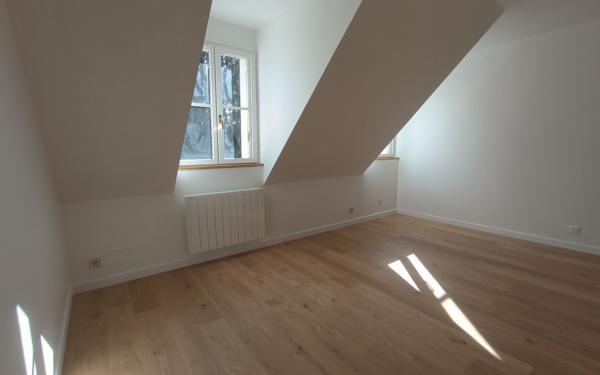 Maison à louer    7 pièces •  Soisy-sur-Seine