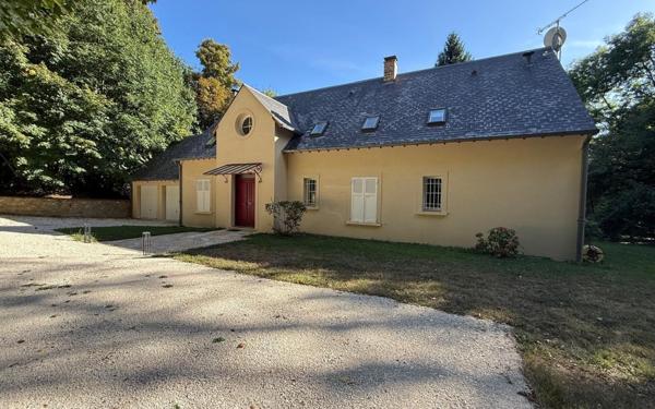 Maison à louer    7 pièces •  Soisy-sur-Seine