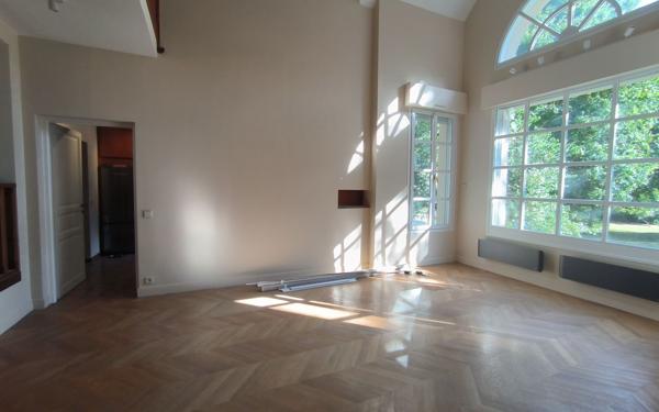 Maison à louer    7 pièces •  Soisy-sur-Seine