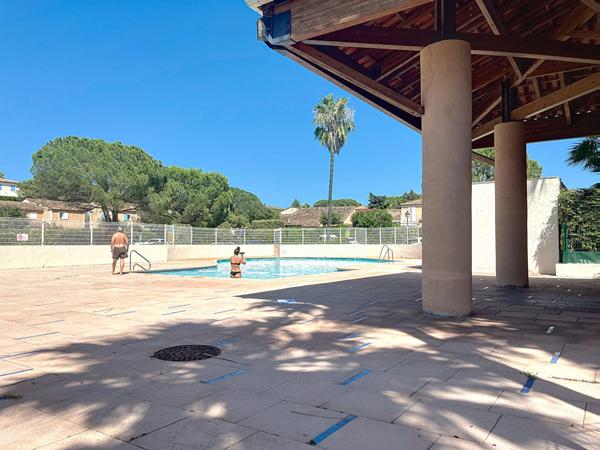 Bastidon Fréjus 3 pièces - terrasse -parking- piscine
