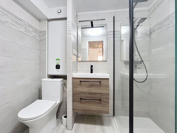 Bastidon Fréjus 3 pièces - terrasse -parking- piscine