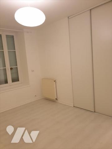 CARHAIX IDEAL INVESTISSEUR T3 dans petite co-propriété