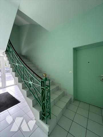 CARHAIX IDEAL INVESTISSEUR T3 dans petite co-propriété