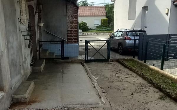 Maison à vendre    3 pièces •  Aumetz