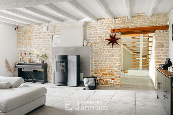 Lumineuse charentaise au jardin paysagé et son appartement