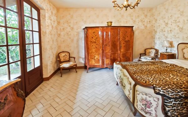 Maison à vendre    4 pièces •  Montricoux