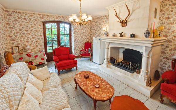 Maison à vendre    4 pièces •  Montricoux