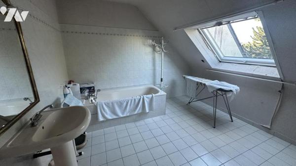 Maison familiale -QUARTIER GUEZY