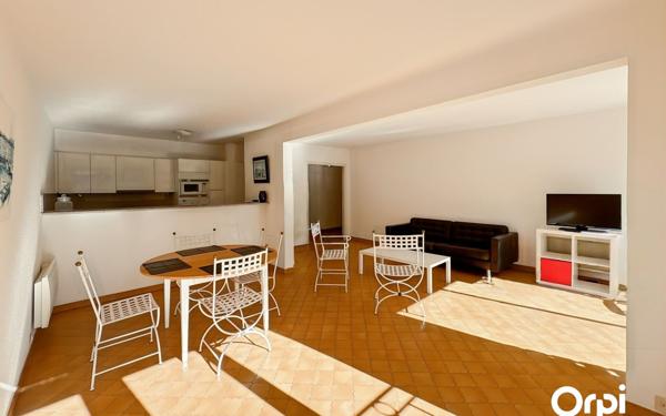 Appartement à vendre    4 pièces •  Saint-Tropez