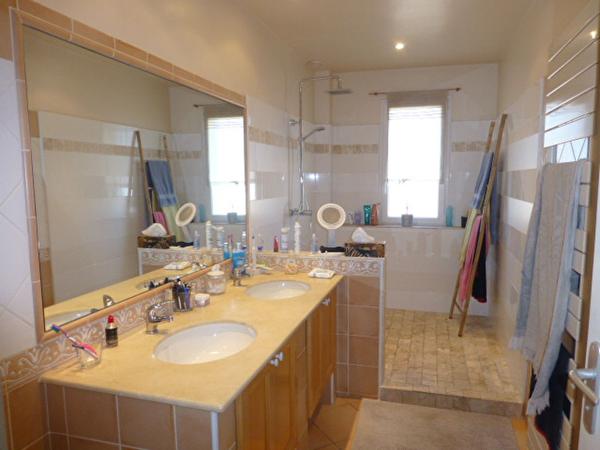 CARCASSONNE MAISON AVEC GARAGE ET TERRASSE