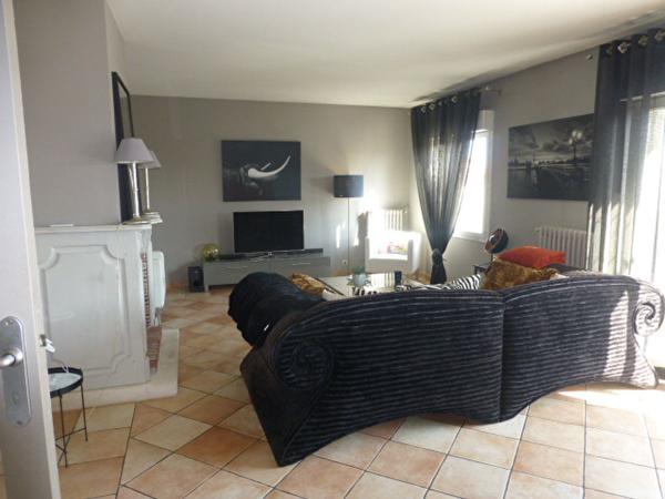 CARCASSONNE MAISON AVEC GARAGE ET TERRASSE