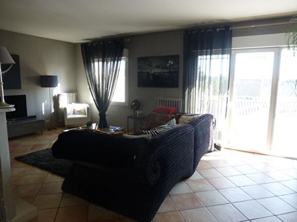 CARCASSONNE MAISON AVEC GARAGE ET TERRASSE