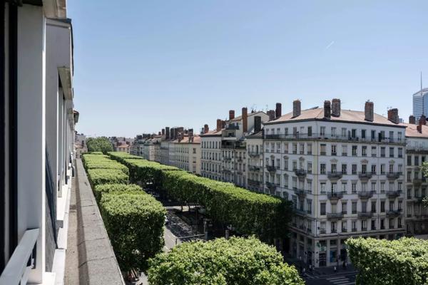 LYON 6 - COURS FRANKLIN ROOSEVELT