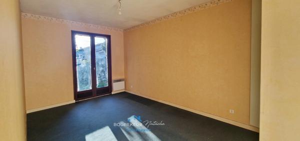 Maison individuelle, à PRIGONRIEUX (24) plain pied, 100m²+ jardin, 3 chambres