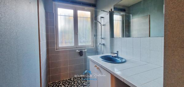 Maison individuelle, à PRIGONRIEUX (24) plain pied, 100m²+ jardin, 3 chambres