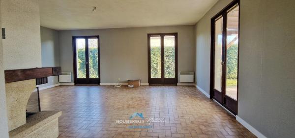 Maison individuelle, à PRIGONRIEUX (24) plain pied, 100m²+ jardin, 3 chambres