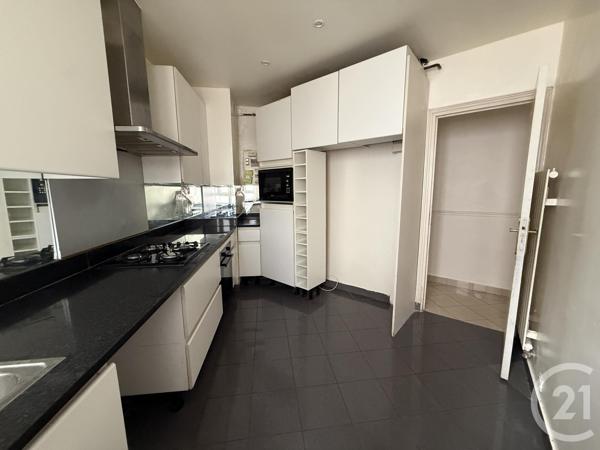 Appartement F5 à vendre  5 pièces - 111,09 m 2   PARIS  - 75011