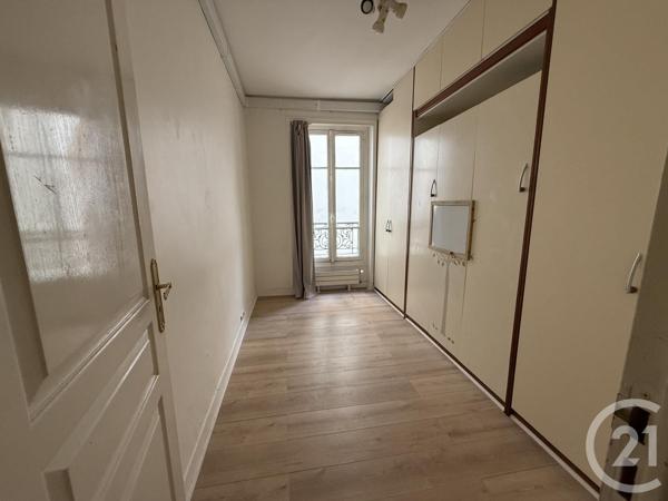 Appartement F5 à vendre  5 pièces - 111,09 m 2   PARIS  - 75011
