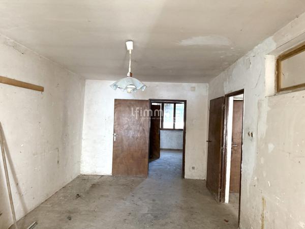 Vends à Gomelange une maison de village de 200 m2