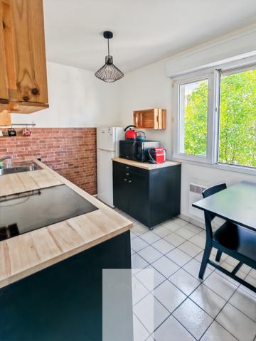 Pontault-Combault (77340) Grand studio meublé avec balcon + parking – Idéal investissement ou 1er achat à Pontault-Combault